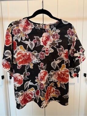 bobeau Black Floral Short-Sleeve Blouse with Red and Cream Blooms
